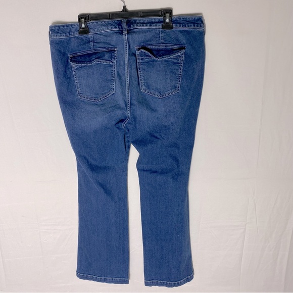 Torrid Feel The Fit Mid Rose Slim Boot Cut Jeans 18S - Picture 2 of 14